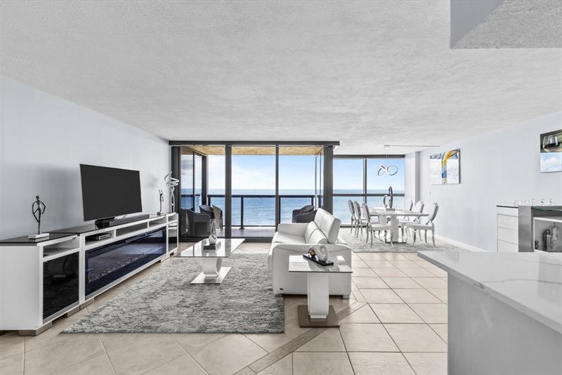 Image 9 of 47 For 10410 Ocean Dr  908