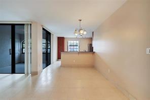 Image 7 of 22 For 3565 Magellan Cir  337-3