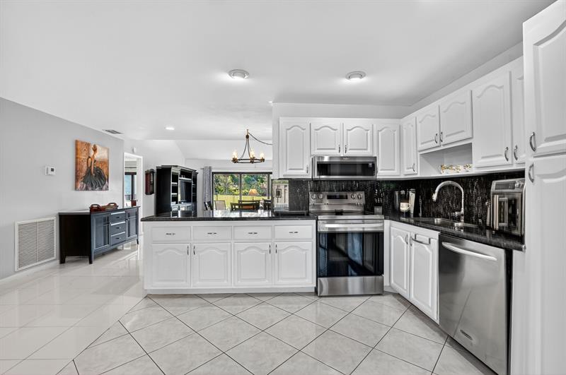 Image 8 of 48 For 479 Deer Creek Wildwood Lane E