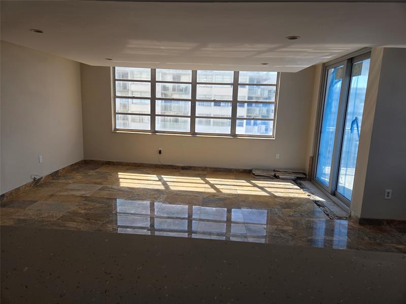 Image 5 of 14 For 2750 183rd St  1803