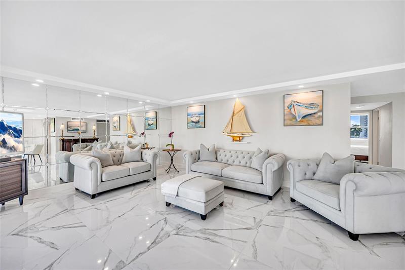 Image 5 of 68 For 2800 Sunrise Blvd  5b