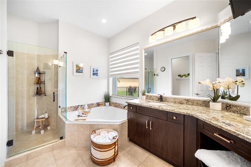 Image 22 of 79 For 6911 112 Way