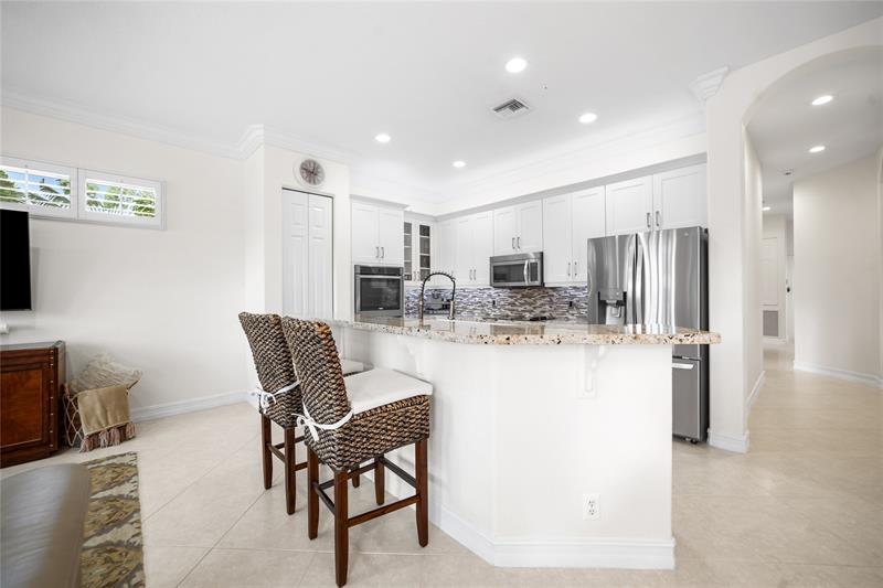 Image 33 of 79 For 6911 112 Way