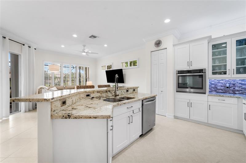 Image 34 of 79 For 6911 112 Way