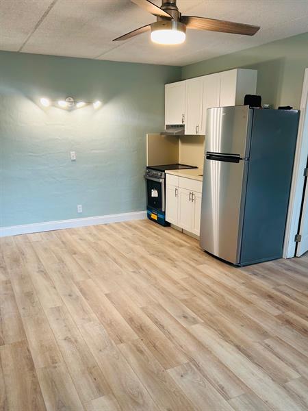 Image 8 of 13 For 3211 44th St  105