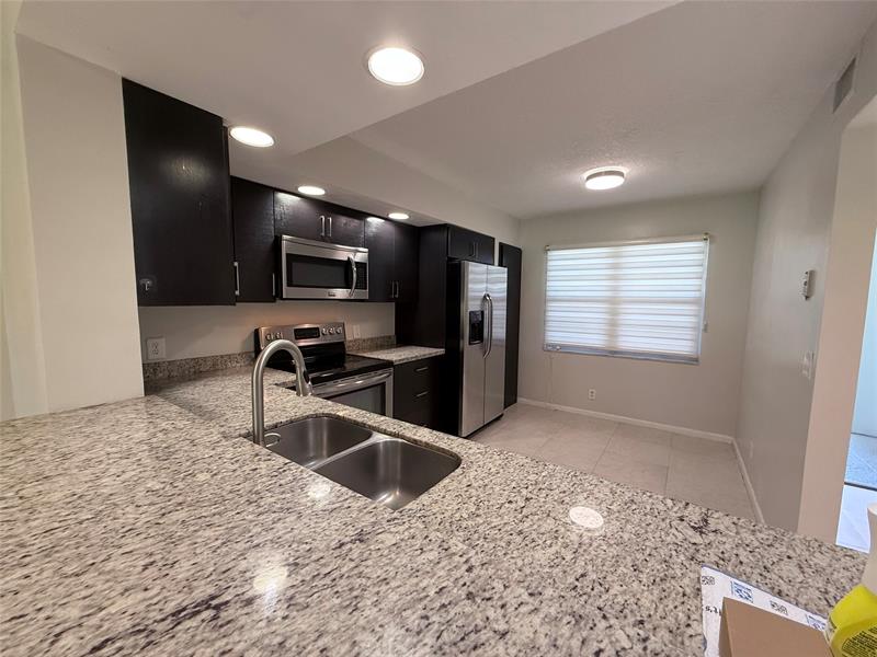 Image 4 of 15 For 1201 128th Ter  104 E