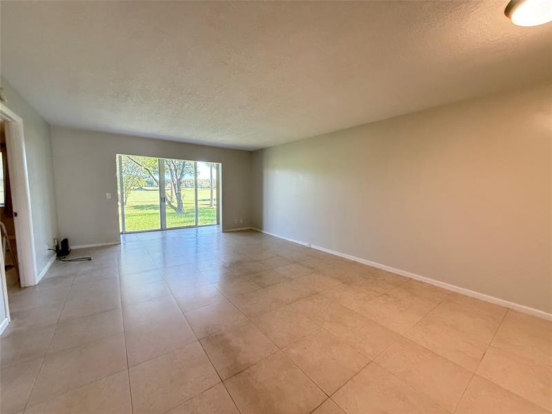 Image 6 of 15 For 1201 128th Ter  104 E