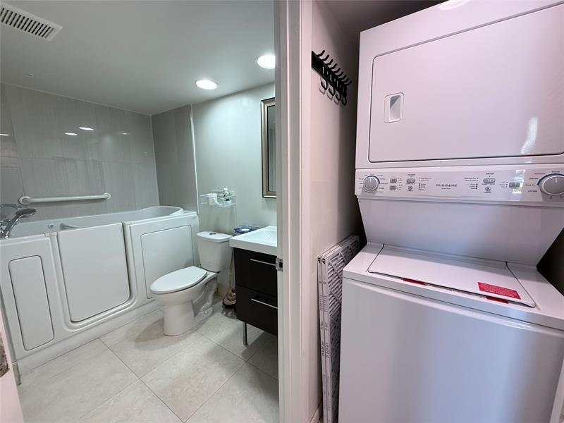 Image 7 of 15 For 1201 128th Ter  104 E