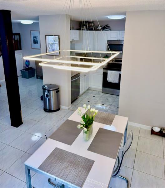 Image 5 of 17 For 21204 Harbor Way