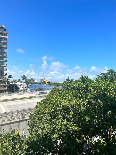 Image 8 of 10 For 2670 E Sunrise Blvd  332