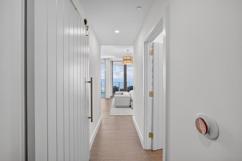 Image 33 of 98 For 701 Fort Lauderdale Beach Blvd  1606