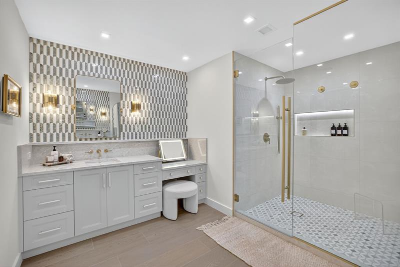 Image 38 of 98 For 701 Fort Lauderdale Beach Blvd  1606