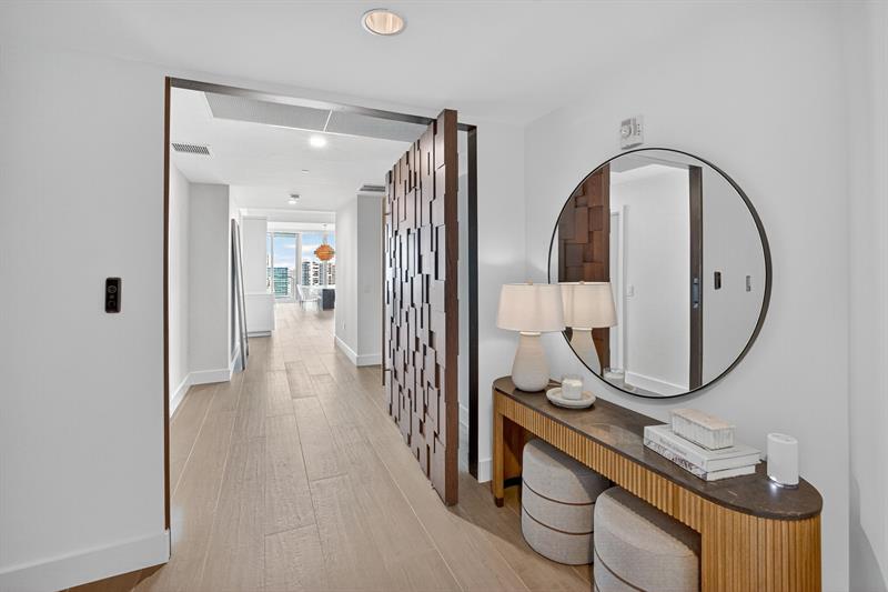 Image 8 of 98 For 701 Fort Lauderdale Beach Blvd  1606