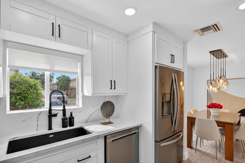 Image 15 of 38 For 9265 Chambers St  9265