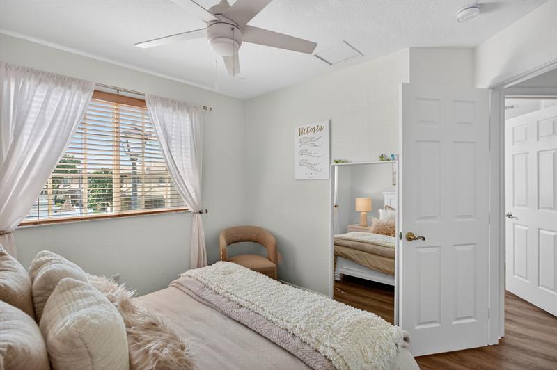 Image 22 of 38 For 9265 Chambers St  9265