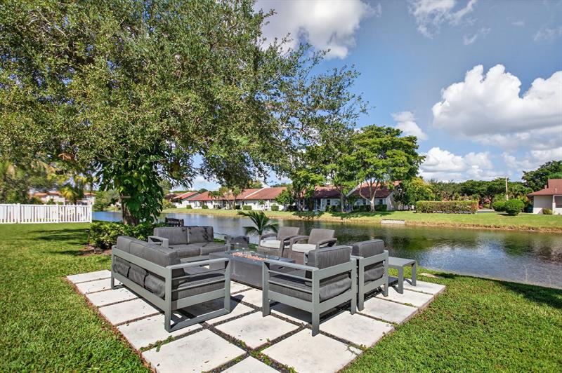 Image 27 of 38 For 9265 Chambers St  9265