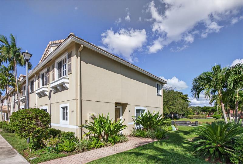 Image 3 of 38 For 9265 Chambers St  9265