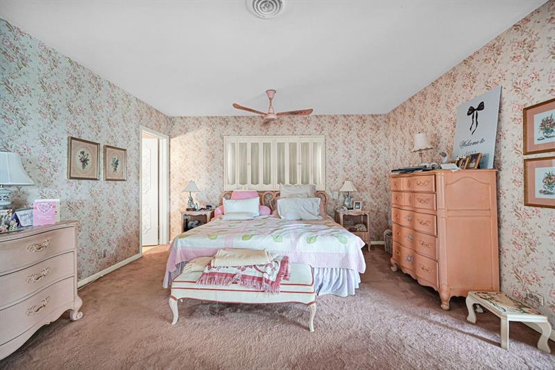 Image 34 of 65 For 1260 14th Ave