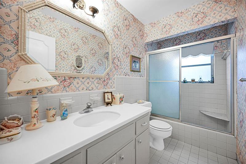 Image 46 of 65 For 1260 14th Ave