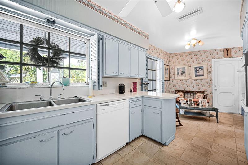 Image 58 of 65 For 1260 14th Ave