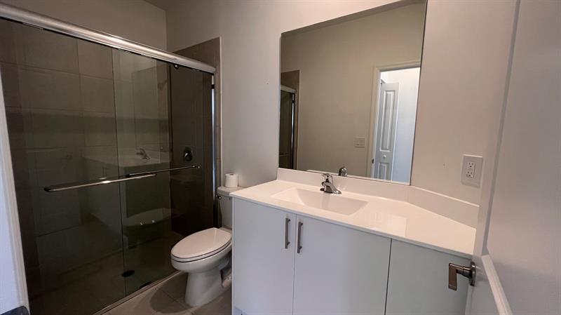 Image 34 of 69 For 11960 47 Mnr  11960