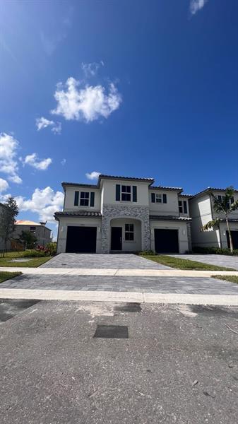 Image 4 of 69 For 11960 47 Mnr  11960