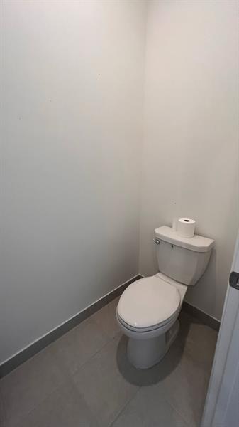 Image 51 of 69 For 11960 47 Mnr  11960