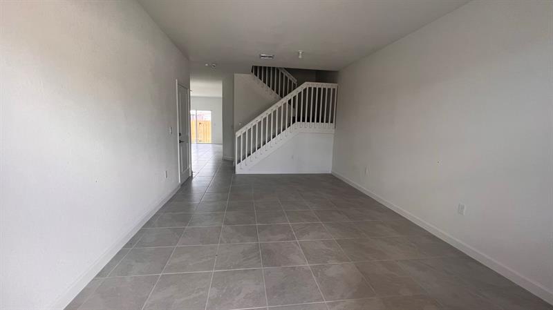 Image 6 of 69 For 11960 47 Mnr  11960