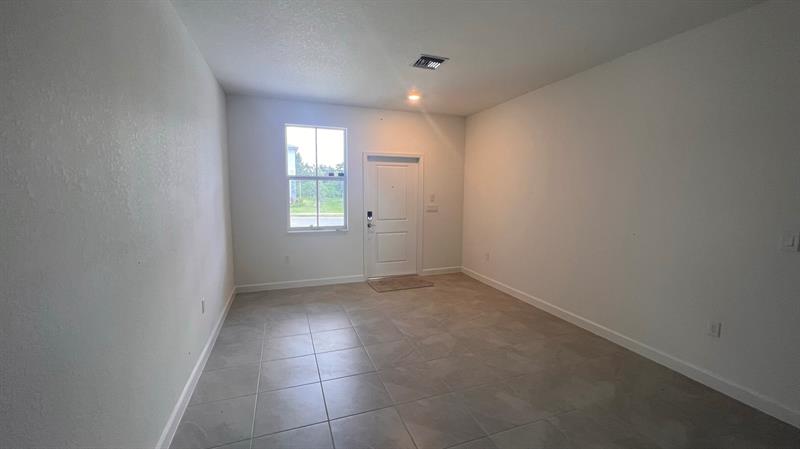 Image 8 of 69 For 11960 47 Mnr  11960