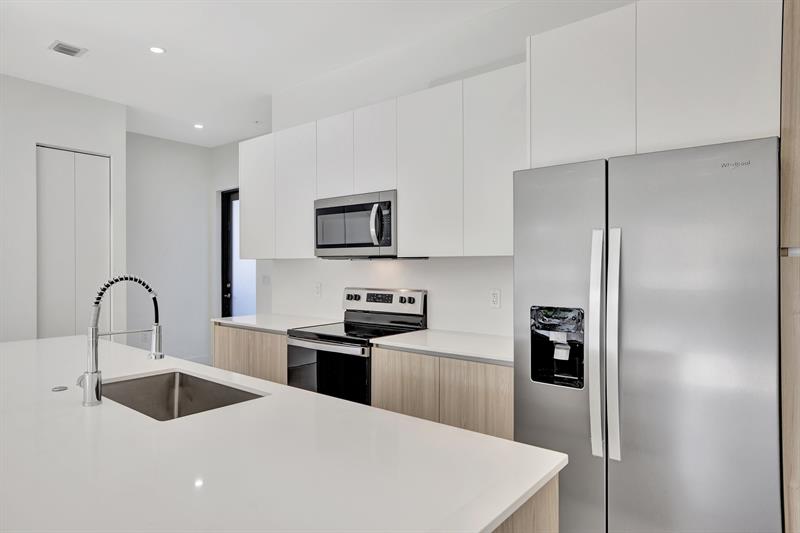 Image 10 of 32 For 4208 7th Ter  8