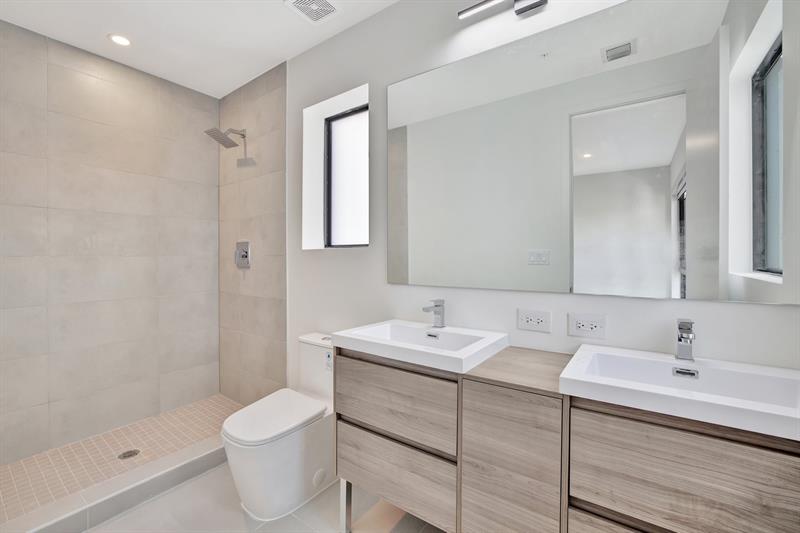 Image 24 of 32 For 4208 7th Ter  8