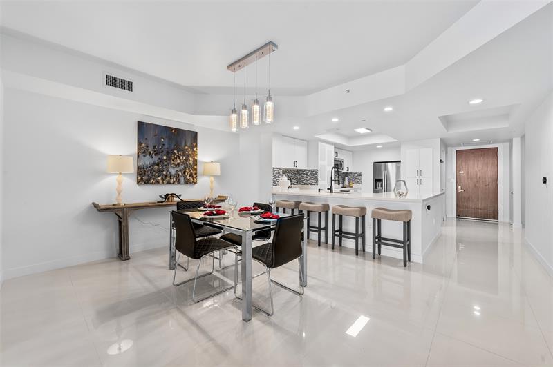 Image 10 of 52 For 2831 Ocean Blvd  504n