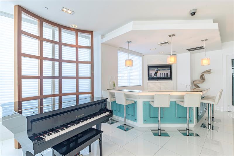 Image 46 of 52 For 2831 Ocean Blvd  504n