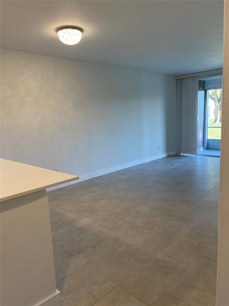 Image 11 of 27 For 5890 64th Ave  103