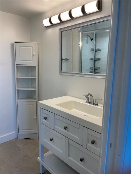 Image 19 of 27 For 5890 64th Ave  103