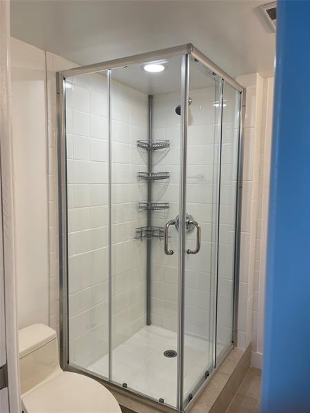 Image 20 of 27 For 5890 64th Ave  103