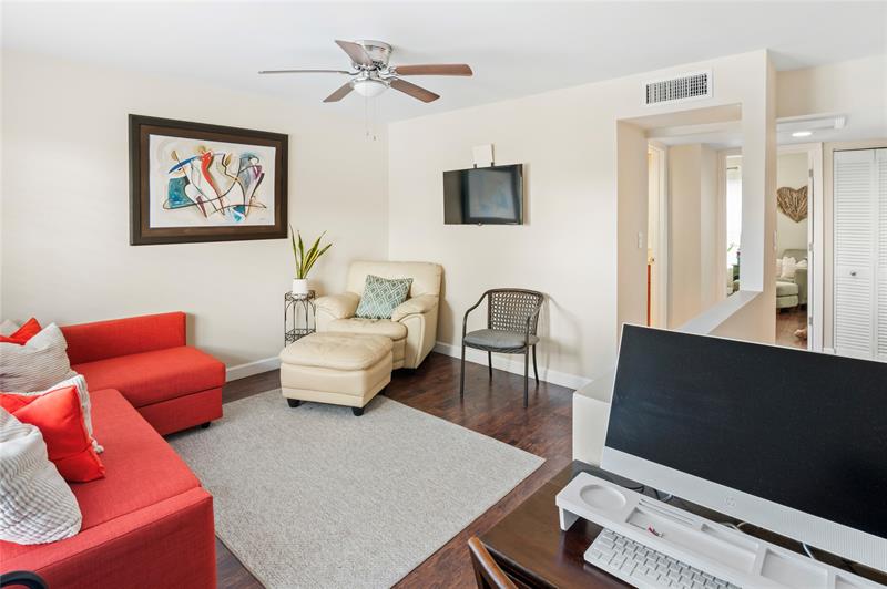 Image 19 of 30 For 811 Oakland Park Blvd  F4