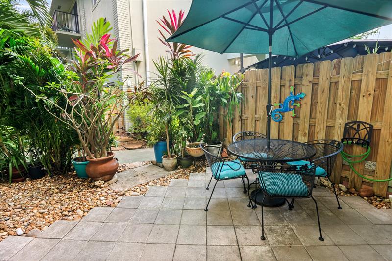 Image 23 of 30 For 811 Oakland Park Blvd  F4