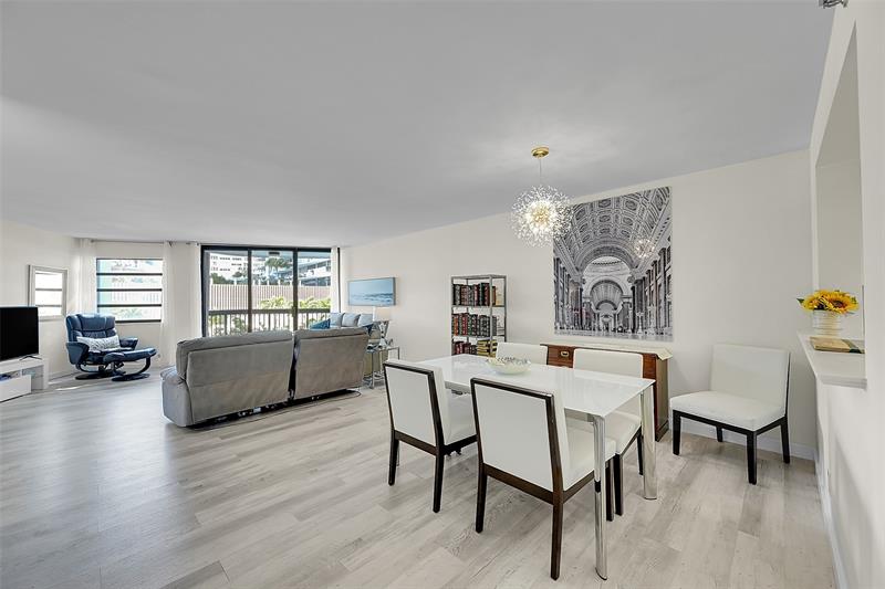 Image 14 of 61 For 812 Ocean Blvd  202