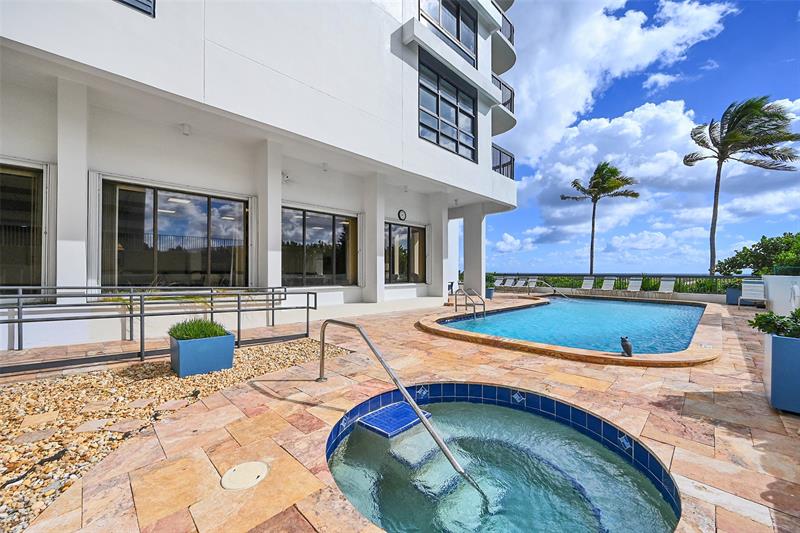 Image 34 of 61 For 812 Ocean Blvd  202