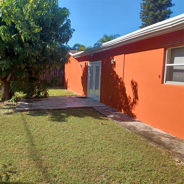 Image 24 of 27 For 206 Gale Pl  