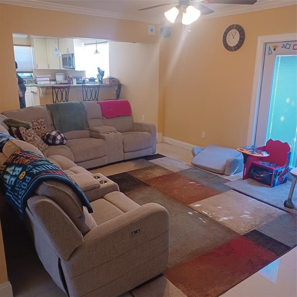 Image 7 of 27 For 206 Gale Pl  