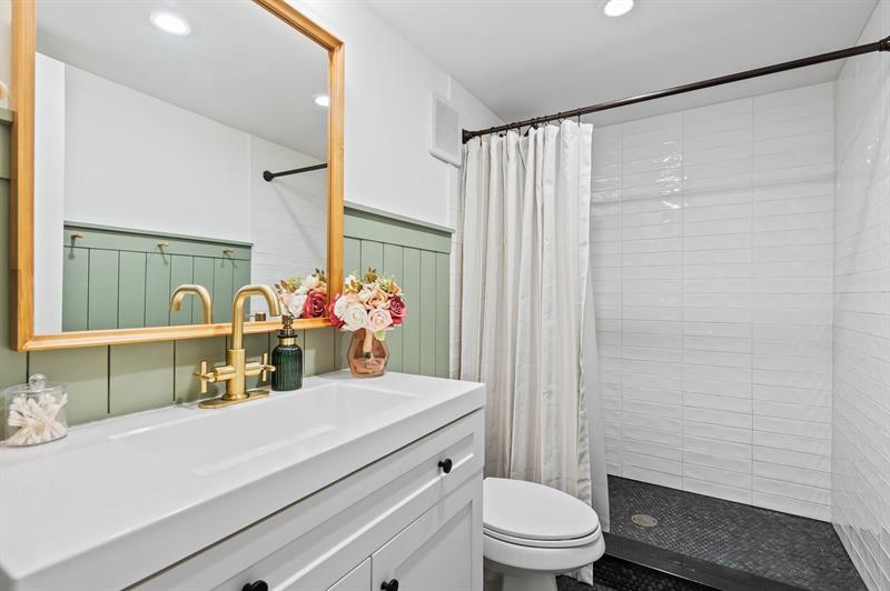 Image 18 of 27 For 8059 17th Pl  5-4