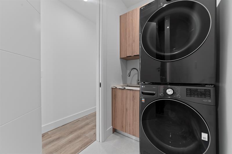 Image 16 of 21 For 1314 13th  A