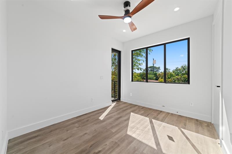 Image 20 of 21 For 1314 13th  A