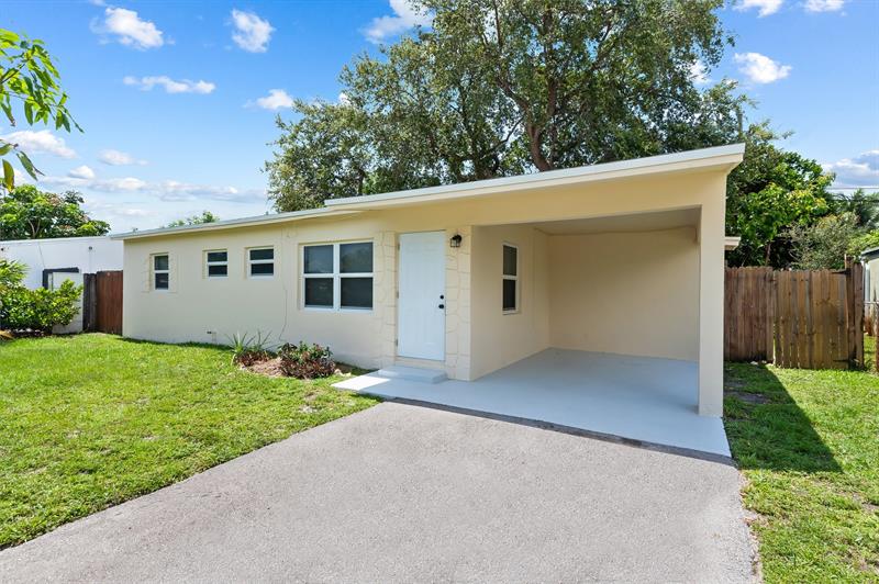 Image 3 of 17 For 360 59th Ct  