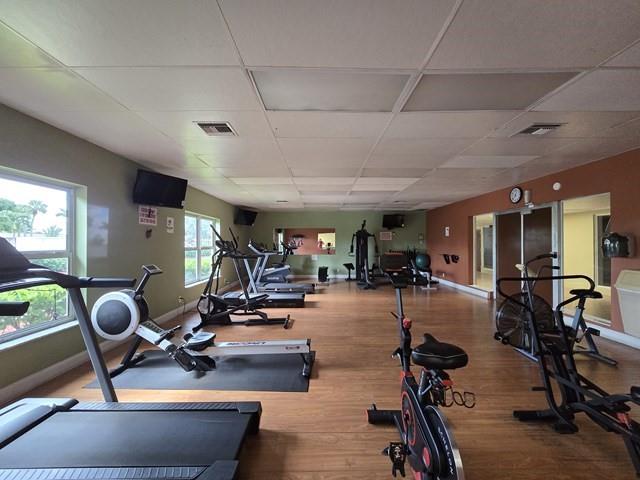 Image 26 of 30 For 2950 Crosley Dr  I