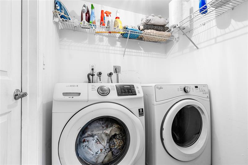 Image 23 of 30 For 1640 Palmland Dr  1640