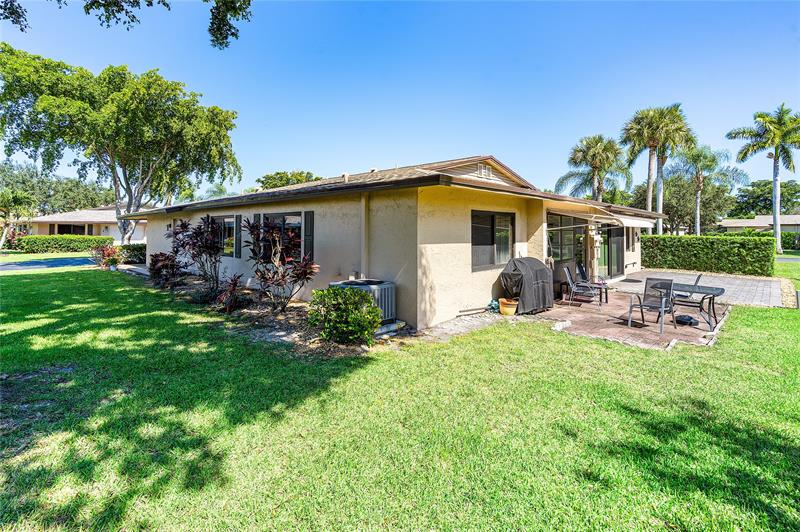 Image 25 of 30 For 1640 Palmland Dr  1640