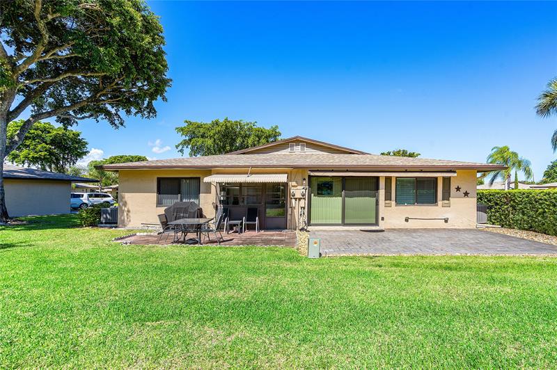 Image 27 of 30 For 1640 Palmland Dr  1640